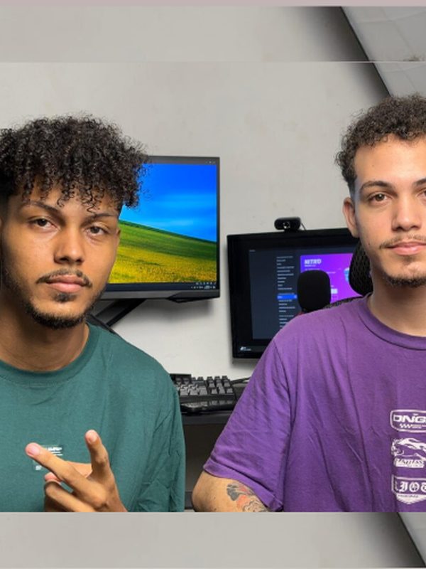 Capa do curso Tiktok na Gringa - Pierre e Akwe Peureux